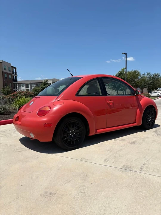 2004 Volkswagen New Beetle - Image 4 of 16