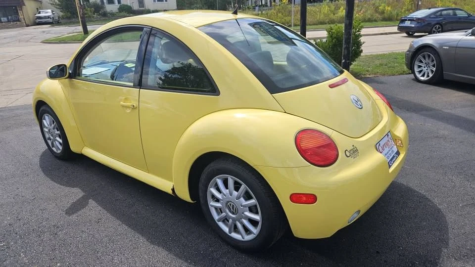 2004 Volkswagen New Beetle - Image 8 of 14
