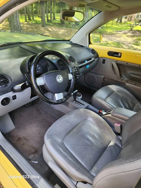 2004 Volkswagen New Beetle - Image 5 of 5