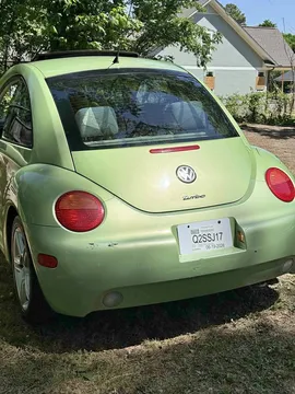 2004 Volkswagen Beetle 2.0T Turbo Hatchback 2D