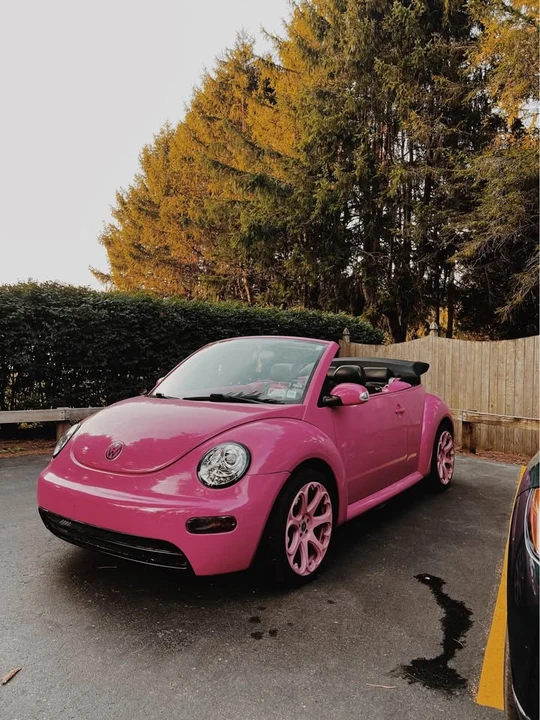 2004 Volkswagen New Beetle - Image 2 of 3