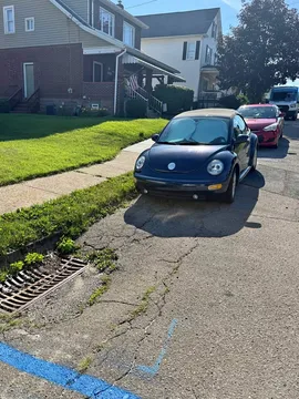 2004 Volkswagen Beetle 2.5L Convertible 2D