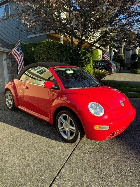 2004 Volkswagen New Beetle - Image 2 of 12