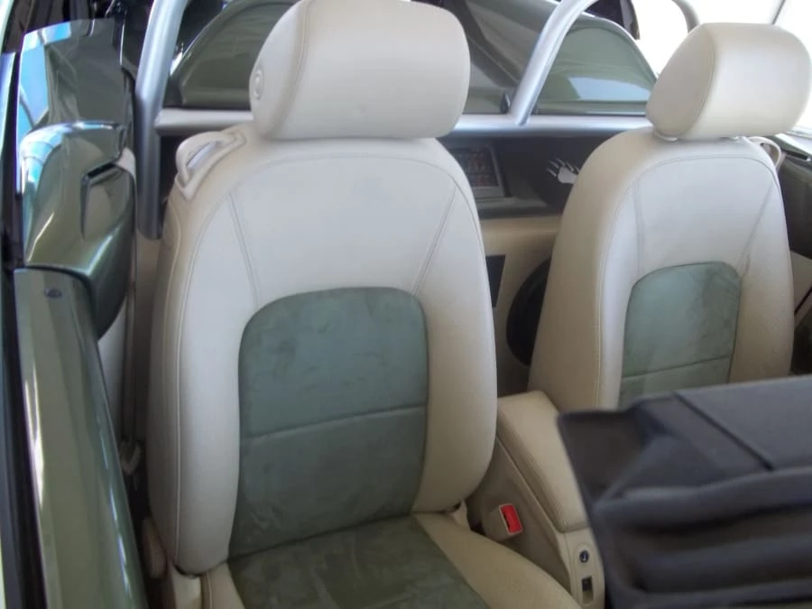 2004 Volkswagen New Beetle - Image 3 of 8