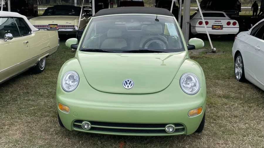 2004 Volkswagen New Beetle - Image 4 of 6