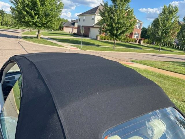2004 Volkswagen New Beetle - Image 10 of 13