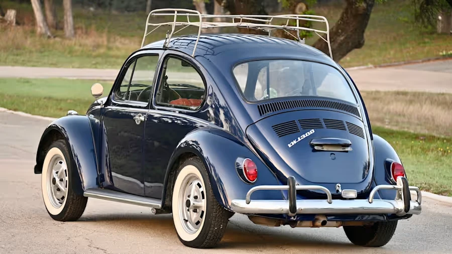 2004 Volkswagen New Beetle - Image 8 of 16