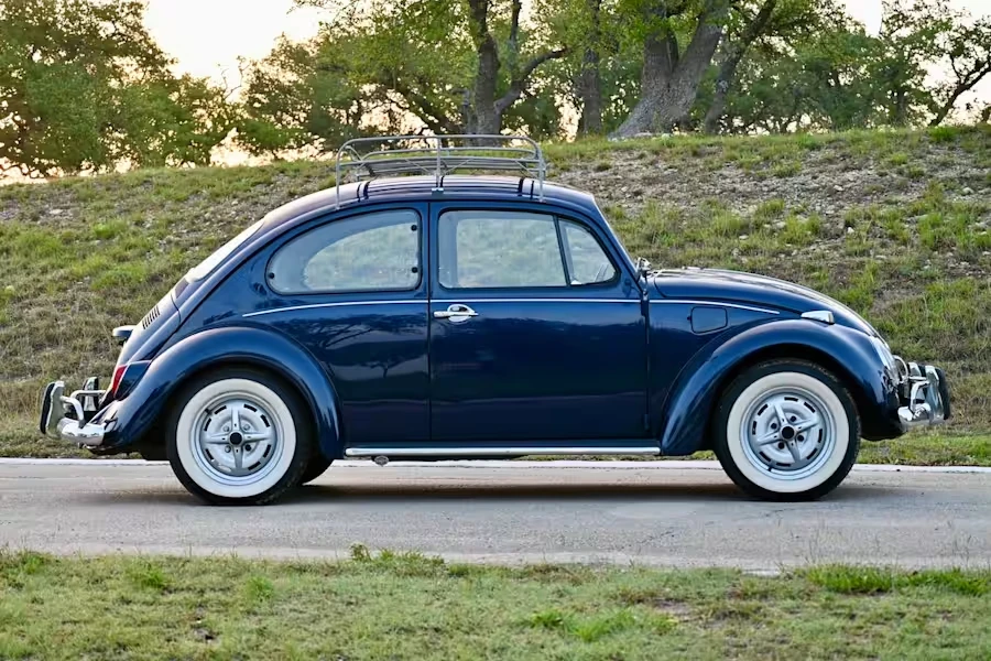 2004 Volkswagen New Beetle - Image 2 of 16