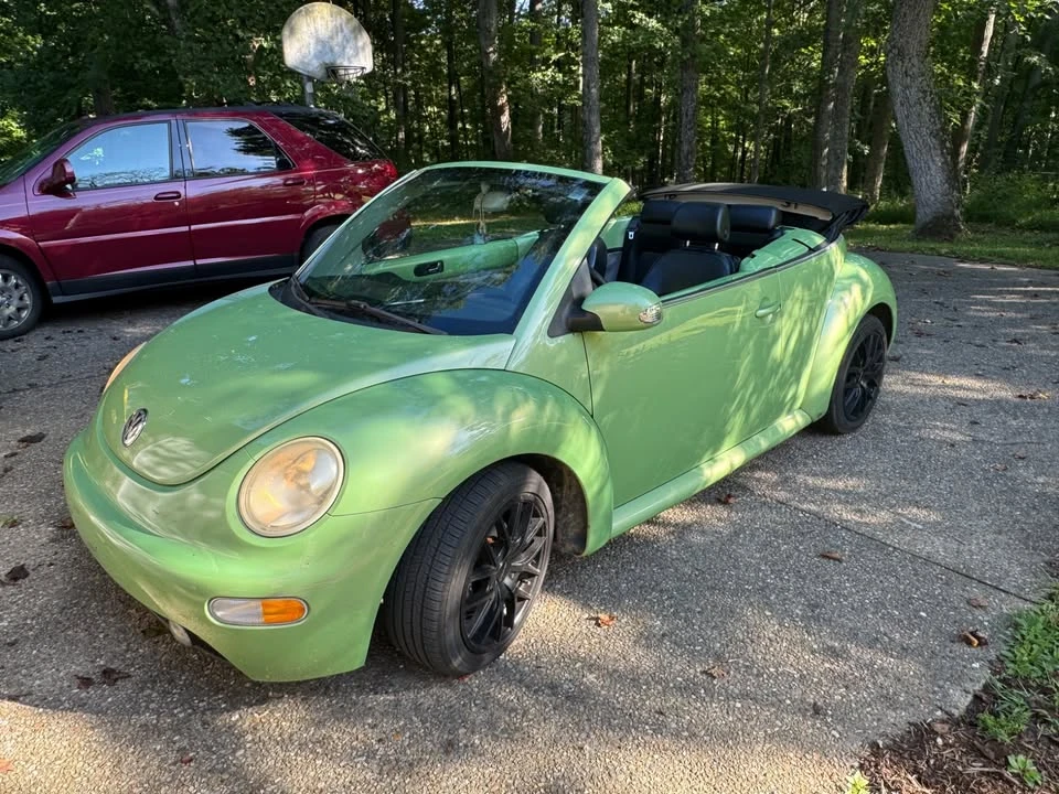 2004 Volkswagen New Beetle - Image 2 of 7
