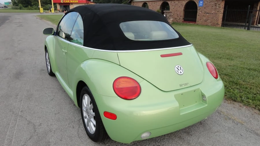 2004 Volkswagen New Beetle - Image 4 of 8