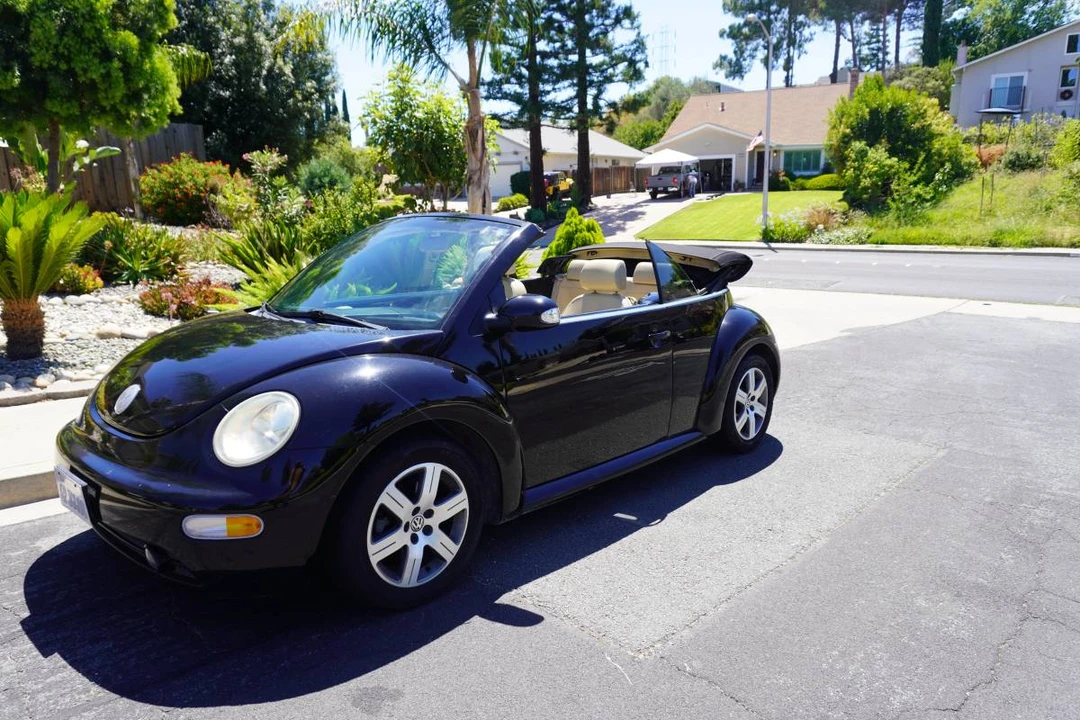 2004 Volkswagen New Beetle - Image 6 of 18
