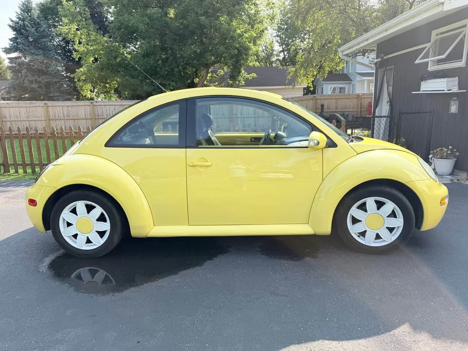 2004 Volkswagen New Beetle - Image 3 of 12