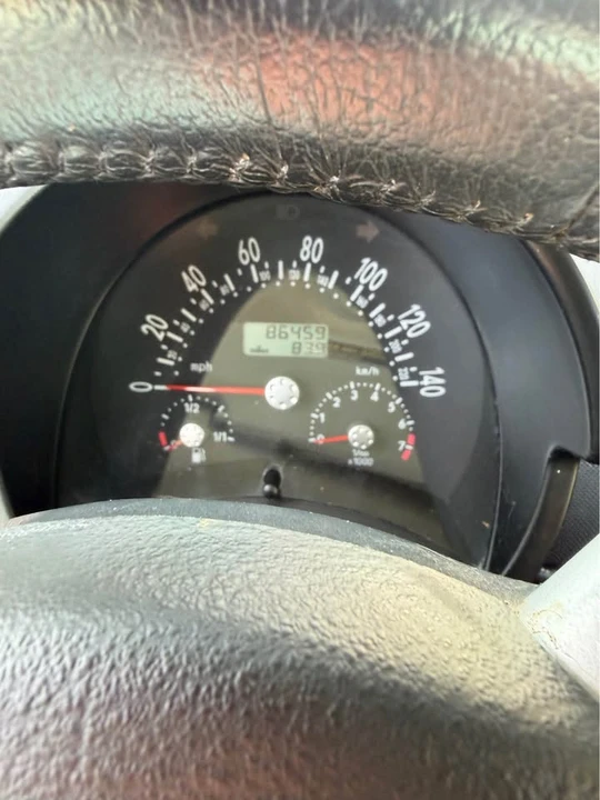 2004 Volkswagen New Beetle - Image 12 of 12