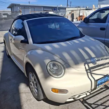 2004 Volkswagen Beetle Hatchback 2D