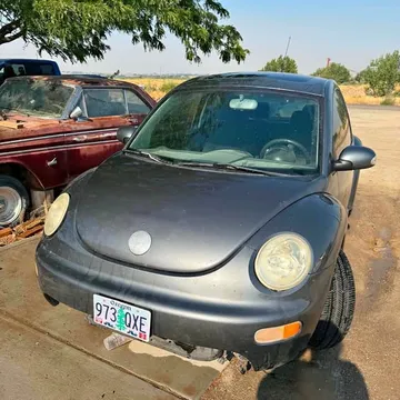 2004 Volkswagen Beetle Hatchback