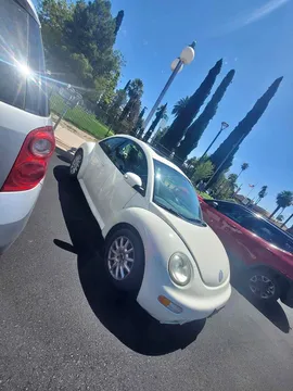 2004 Volkswagen Beetle Hatchback 2D
