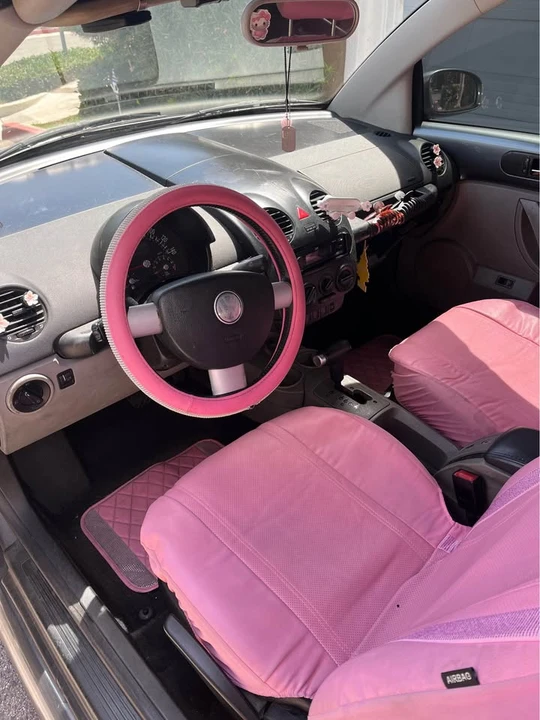 2004 Volkswagen New Beetle - Image 6 of 10