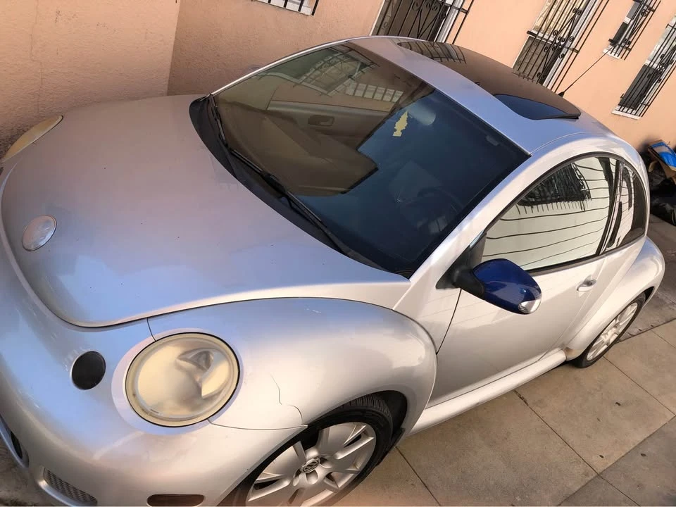 2004 Volkswagen New Beetle - Image 5 of 16