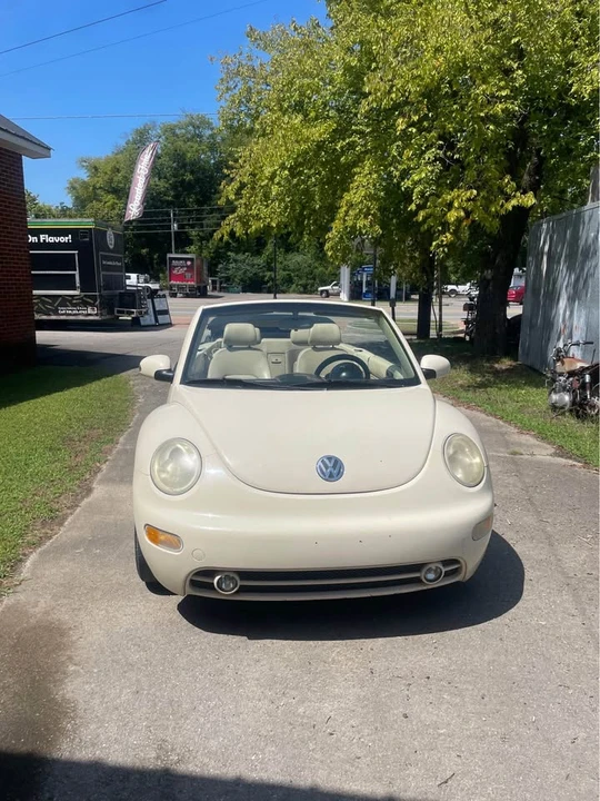 2004 Volkswagen New Beetle - Image 3 of 10