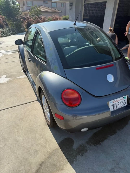 2004 Volkswagen New Beetle - Image 3 of 11