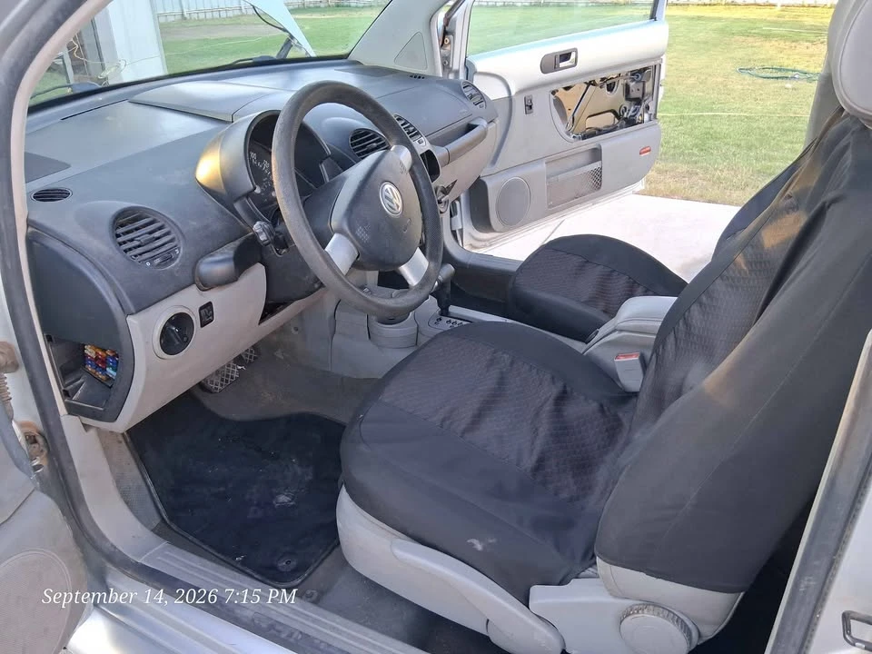 2004 Volkswagen New Beetle - Image 12 of 20