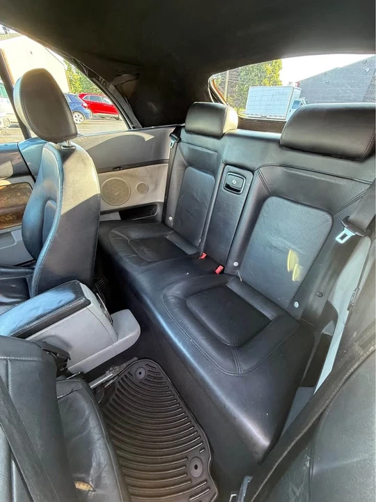 2004 Volkswagen New Beetle - Image 11 of 19