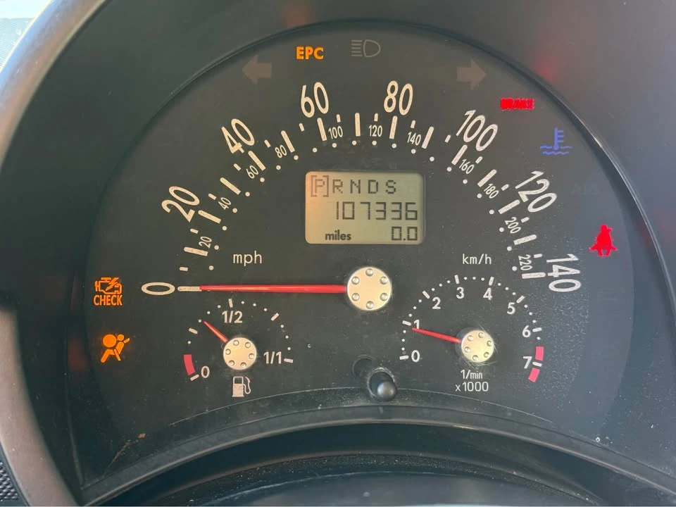 2004 Volkswagen New Beetle - Image 13 of 19
