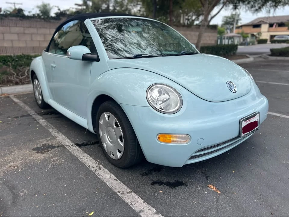 2004 Volkswagen New Beetle - Image 2 of 11