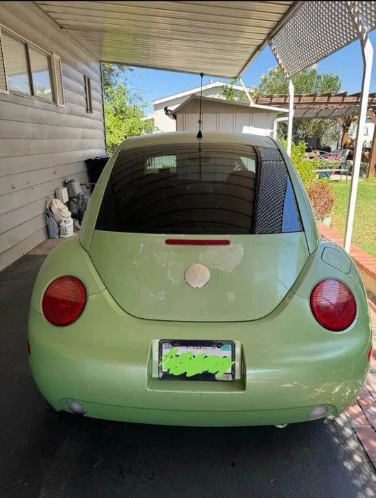 2004 Volkswagen New Beetle - Image 2 of 16