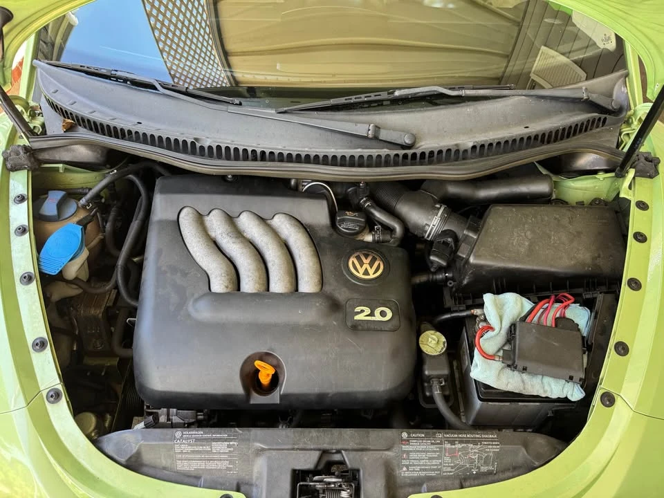 2004 Volkswagen New Beetle - Image 13 of 16