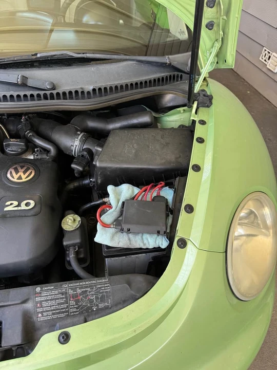 2004 Volkswagen New Beetle - Image 16 of 16