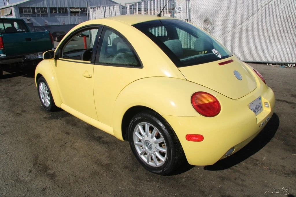 2004 Volkswagen New Beetle - Image 4 of 21
