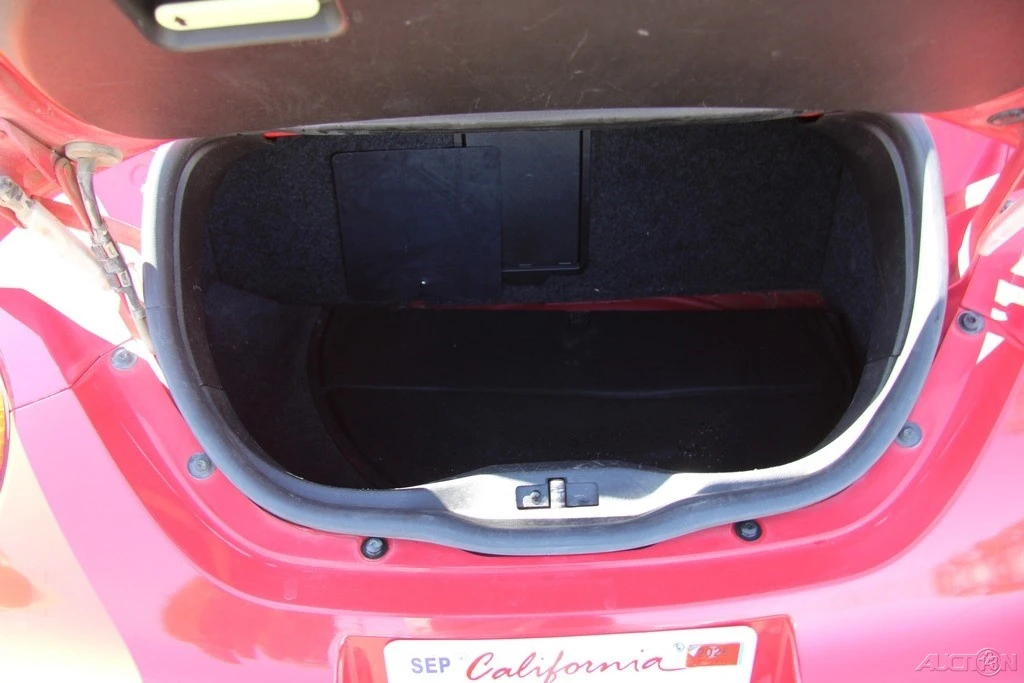 2004 Volkswagen New Beetle - Image 20 of 21