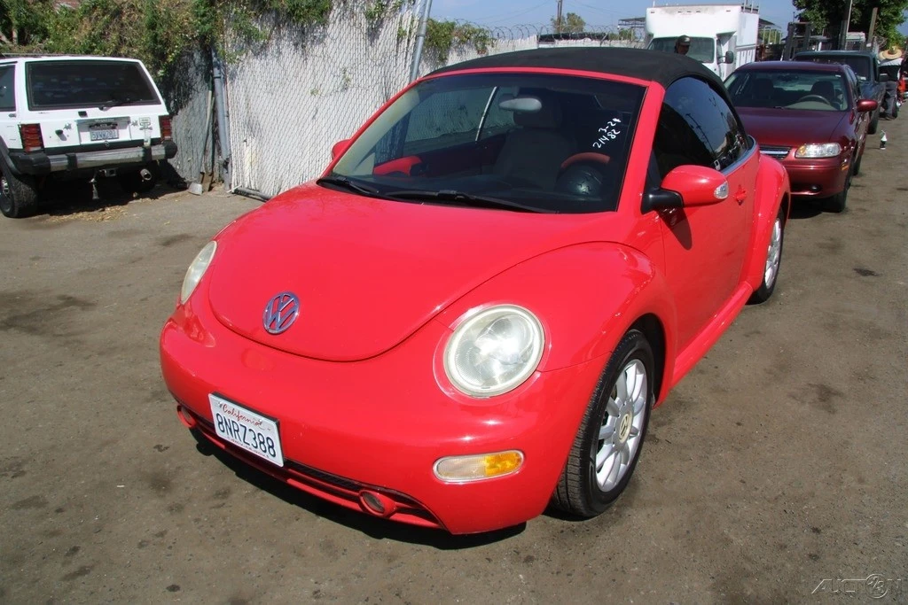 2004 Volkswagen New Beetle - Image 2 of 21