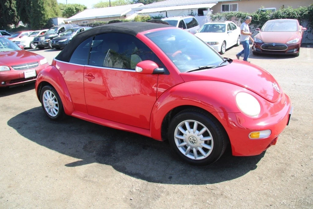 2004 Volkswagen New Beetle - Image 9 of 21