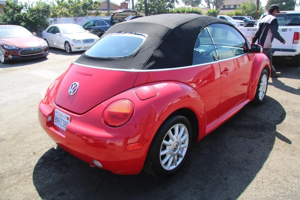 2004 Volkswagen New Beetle - Image 7 of 21
