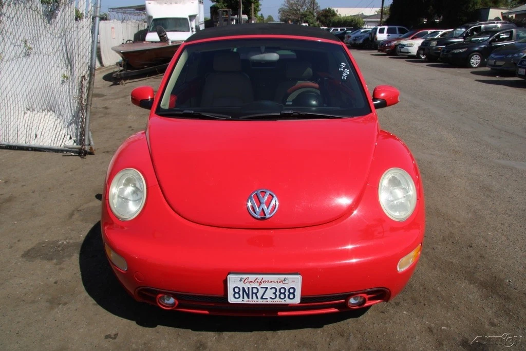 2004 Volkswagen New Beetle - Image 11 of 21