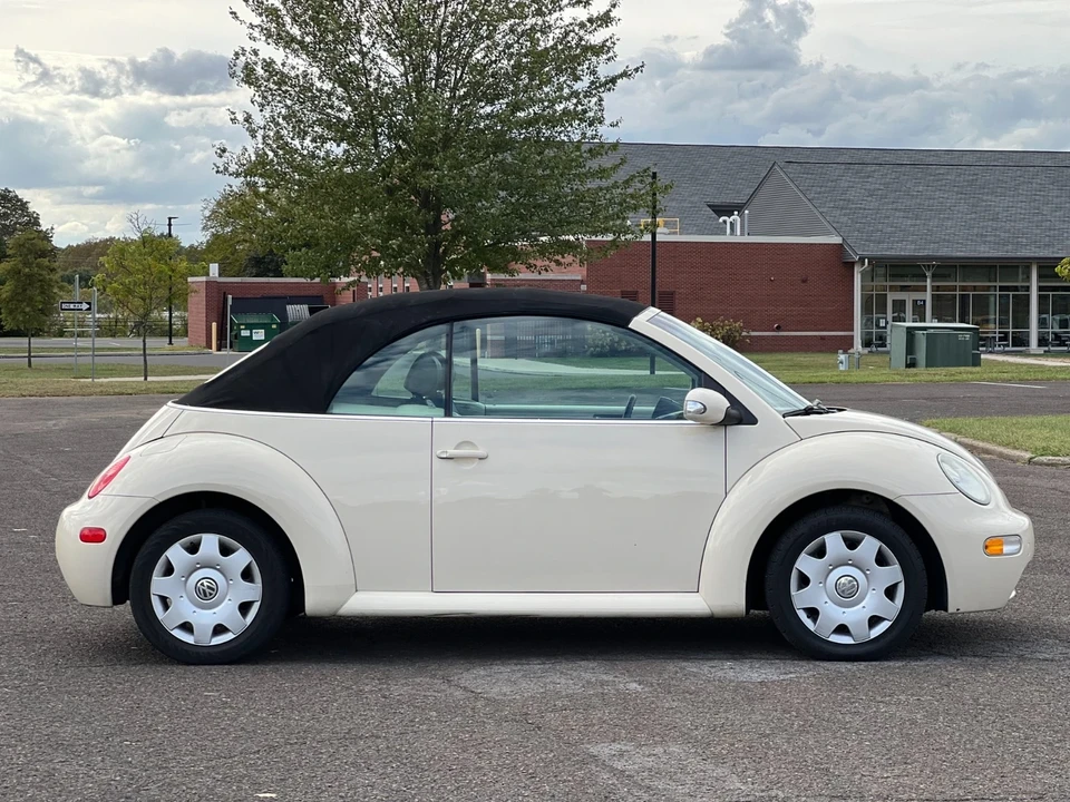 2004 Volkswagen New Beetle - Image 12 of 21