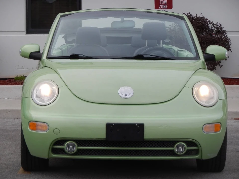 2004 Volkswagen New Beetle - Image 7 of 12