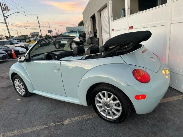 2004 Volkswagen New Beetle - Image 3 of 12