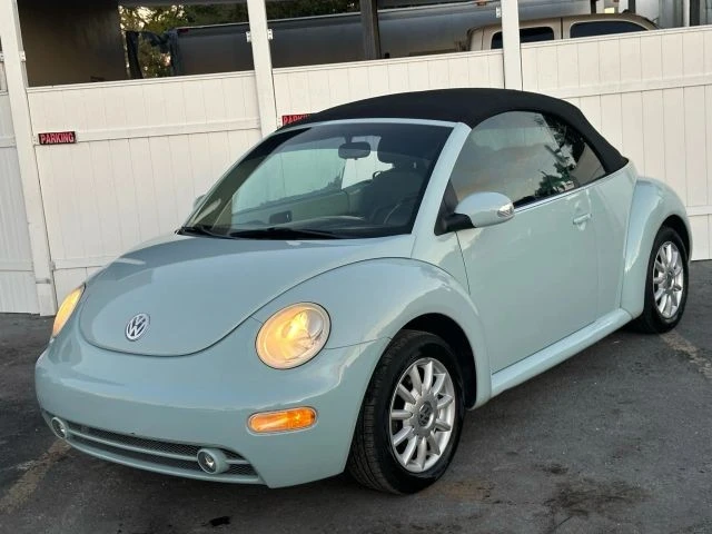 2004 Volkswagen New Beetle - Image 9 of 12