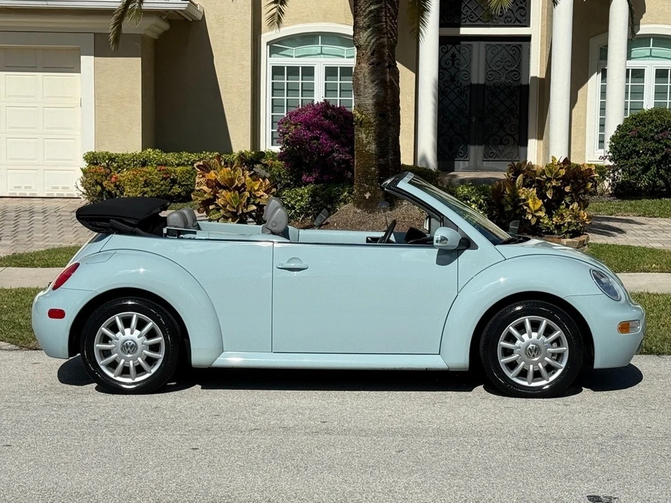 2004 Volkswagen New Beetle - Image 2 of 21
