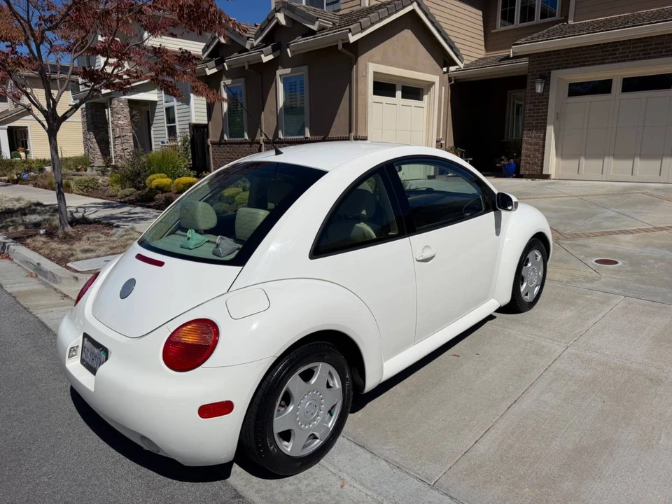 2004 Volkswagen New Beetle - Image 4 of 22