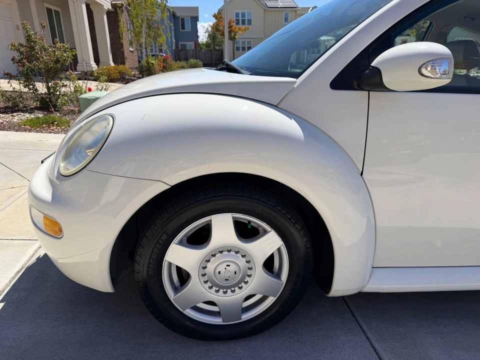 2004 Volkswagen New Beetle - Image 15 of 22