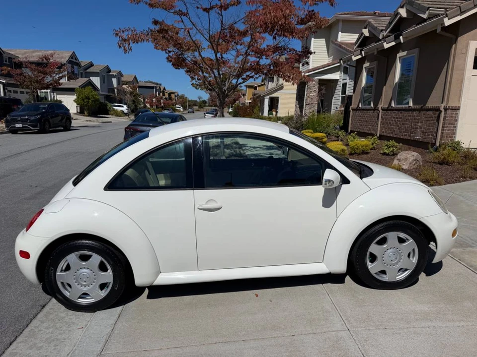 2004 Volkswagen New Beetle - Image 3 of 22