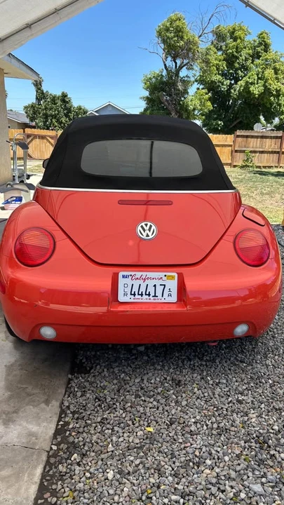2004 Volkswagen New Beetle - Image 6 of 14