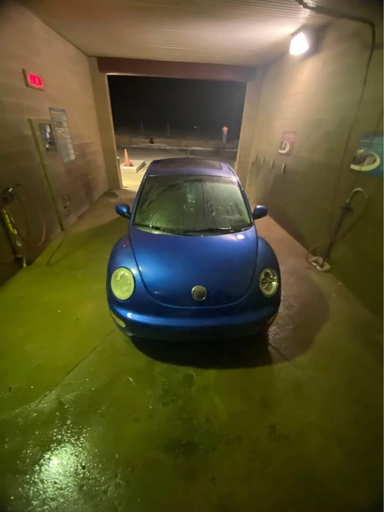 2004 Volkswagen New Beetle - Image 4 of 5