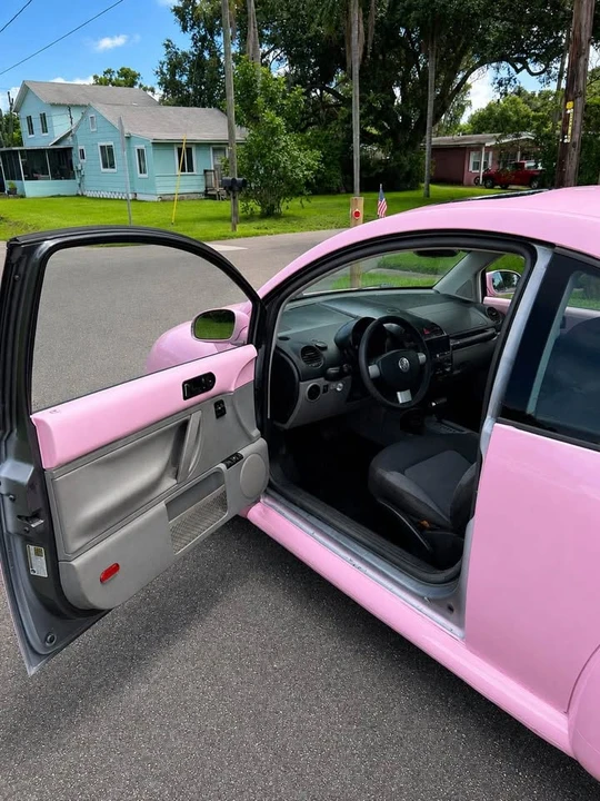2004 Volkswagen New Beetle - Image 12 of 17