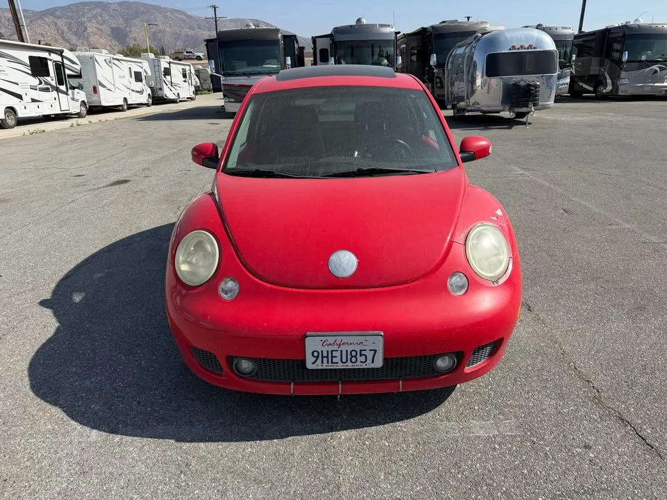 2004 Volkswagen New Beetle - Image 2 of 10