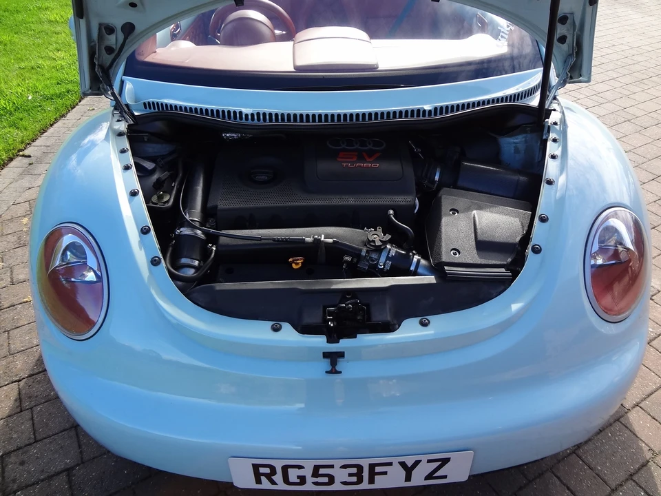 2004 Volkswagen New Beetle - Image 7 of 8